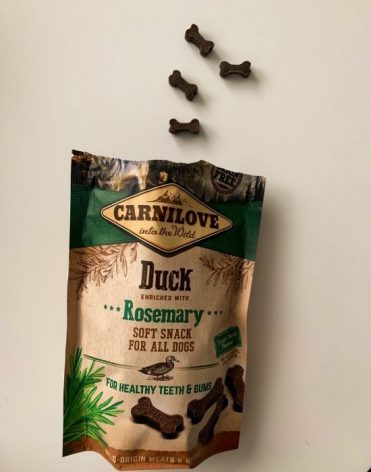 Carnilove Dog Semi Moist Snack Duck & Rosemary 200g recenzia, skúsenosti