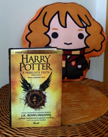 Recenzia na knihu - Harry Potter a Prekliate dieťa, J.K. Rowling, Jack Thorne a John Tiffany 