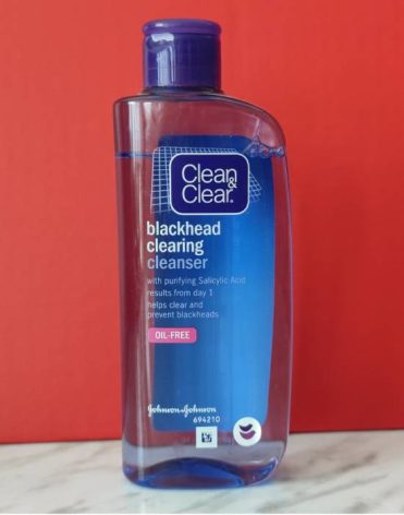 Clean & Clear pleťová voda proti čiernym bodkám recenzia