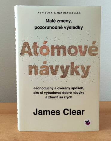 Atómové návyky, James Clear - knižná recenzia