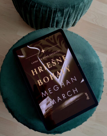 Hriešne Bohatý, Megan March - knižná recenzia